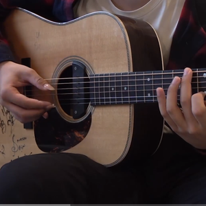 男生操女生的小骚逼视频
